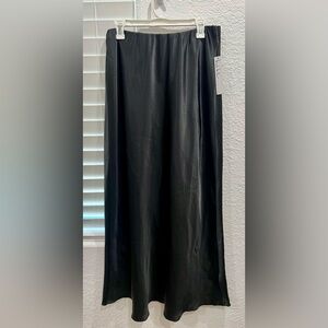 Nicole Miller Satin Maxi Skirt - Black - Large - NWT
